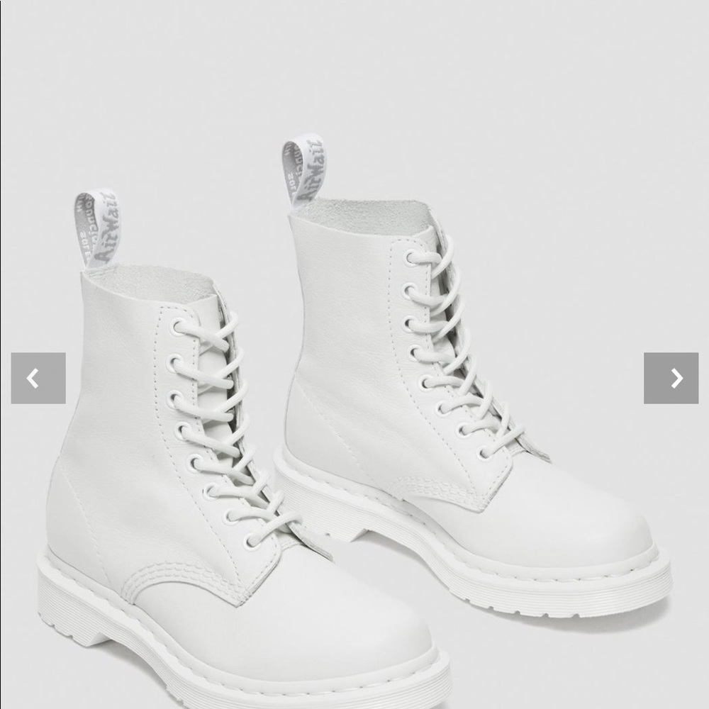 1460 PASCAL WOMEN'S MONO LACE UP BOOTS
